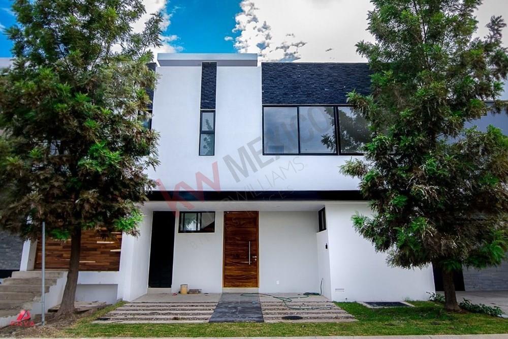 Casa en Venta, en Privanza Hábitat, Solares, Zapopan.