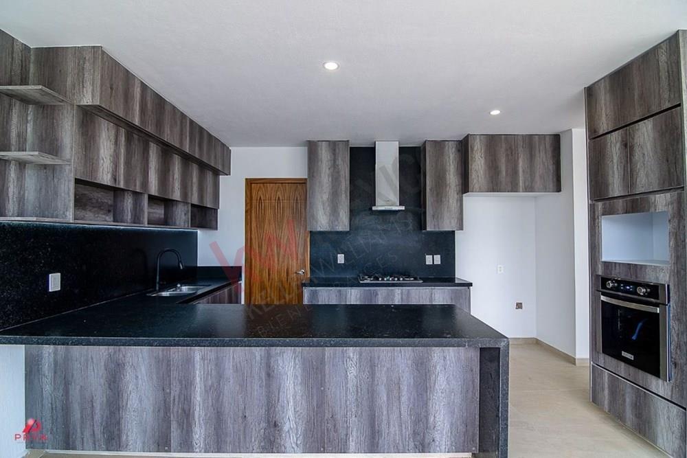 Casa en Venta, en Privanza Hábitat, Solares, Zapopan.