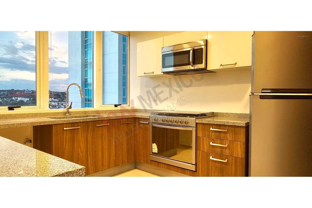 DEPARTAMENTO AMUEBLADO EN RENTA EN JURIQUILLA SANTA FE CON AMENIDADES