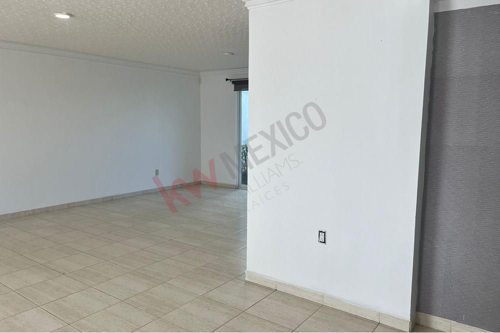 CASA en VENTA en Fraccionamiento COLINAS DEL CIMATARIO