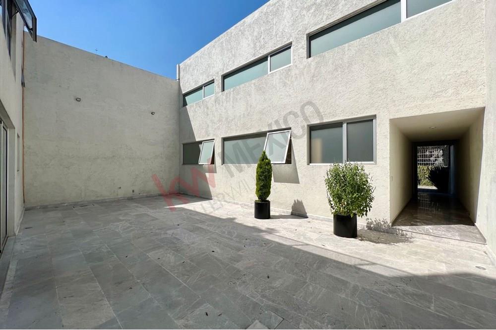 Impecable departamento en venta - Luis Kuhne, Las Águilas