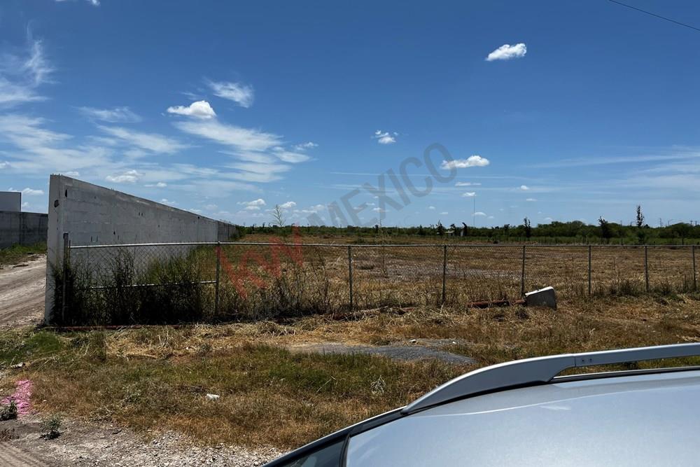 TERRENO DE DOS HECTAREAS a 1km de Puente Internacional Reynosa/Hidalgo
