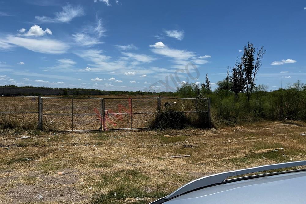 TERRENO DE DOS HECTAREAS a 1km de Puente Internacional Reynosa/Hidalgo