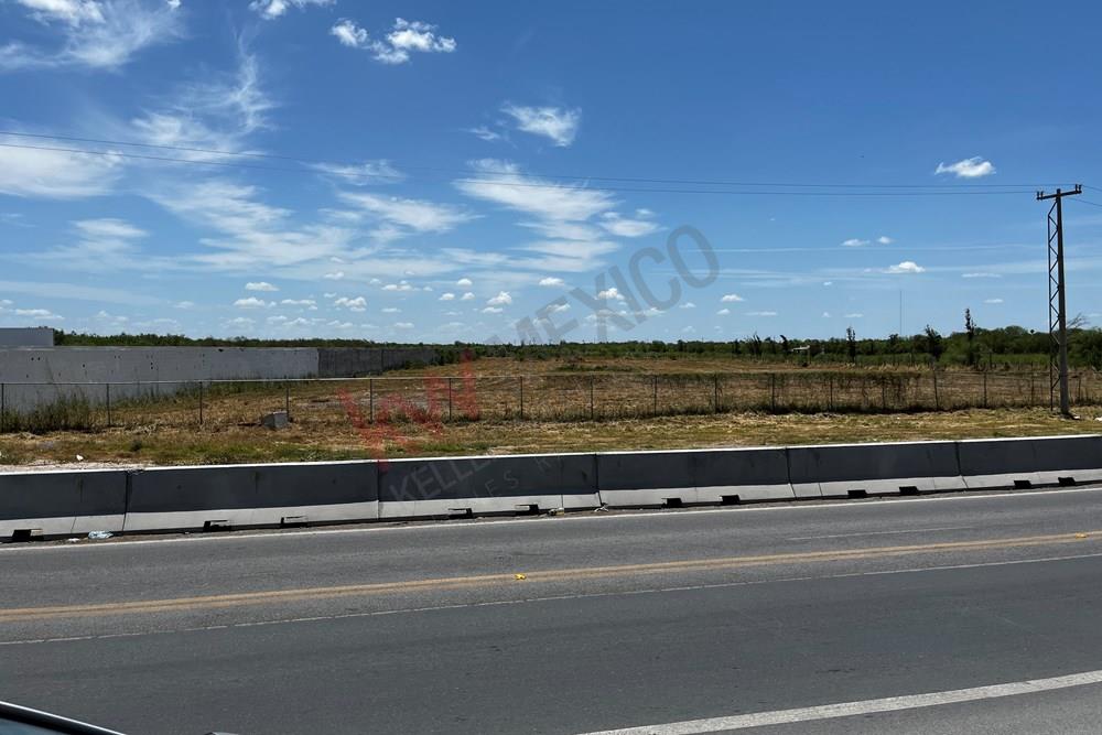 TERRENO DE DOS HECTAREAS a 1km de Puente Internacional Reynosa/Hidalgo
