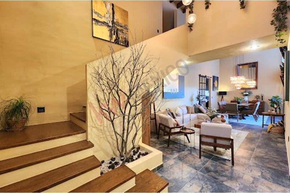 CASA AMUEBLADA EN VENTA CON RECAMARA EN PLANTA BAJA EN ZIBATA QUERETARO