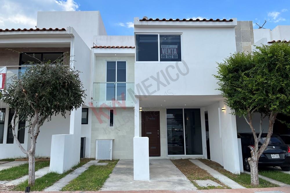 CASA EN VENTA | $2,495,000 | UBICACIÓN FRENTE ALBERCA | CIUDAD MADERAS RESIDENCIAL | QUERETARO