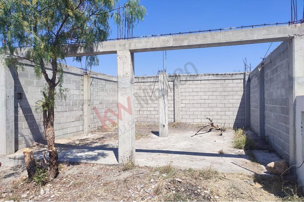 OPORTUNIDAD TERRENO USO MIXTO