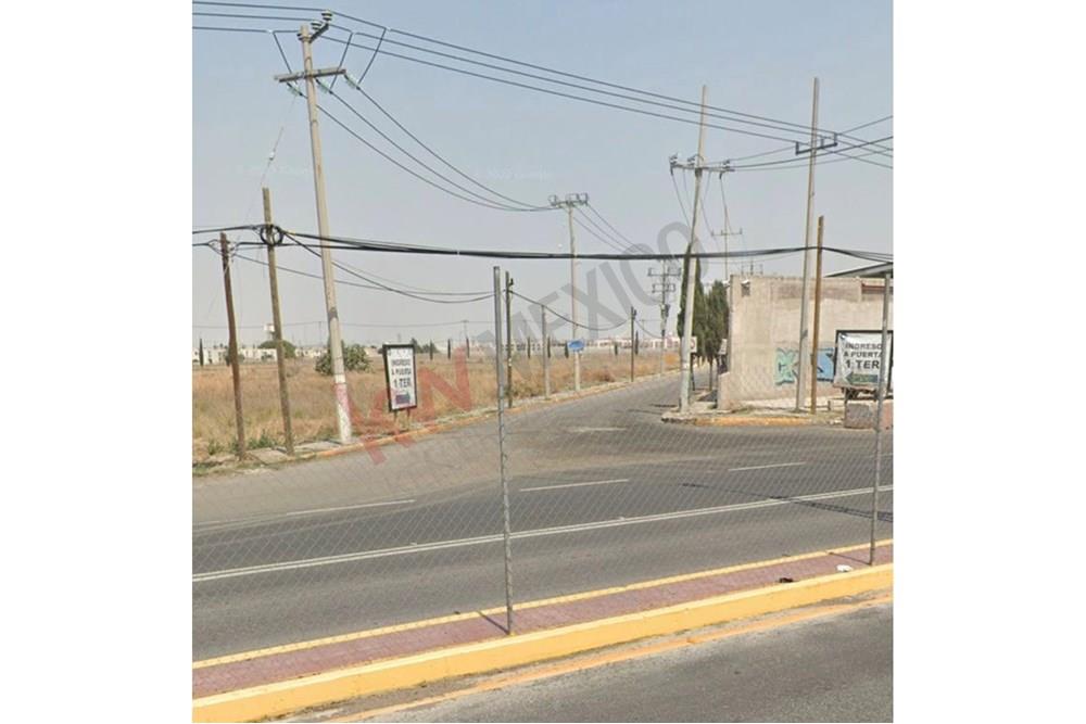 TERRENO PLANO EN VENTA UBICADO EN LA ENTRADA DE SERVICIOS DEL AIFA EN TECAMAC USO DE SUELO CU125 B IDEAL INVERSIONISTAS, DESARROLLADORES.