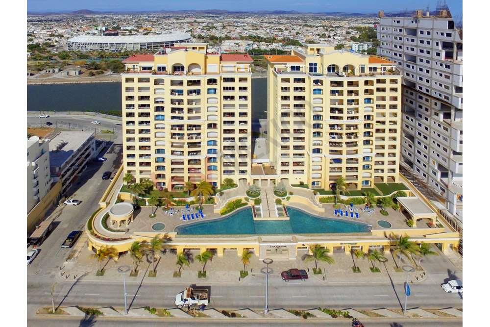 En venta condominio frente al mar -Gavias Club Residencial-