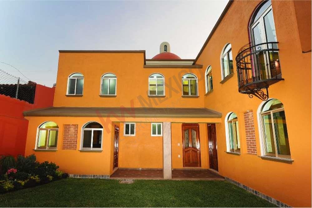 Venta Casa Cuernavaca con habitación en planta baja, Av. Subida a Chalma  s/n Lomas De Tetela - Tu Casa Mi Casa