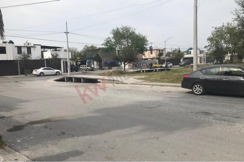 VENTA DE BONITA CASA EN ZONA DE ALTA PLUSVALIA