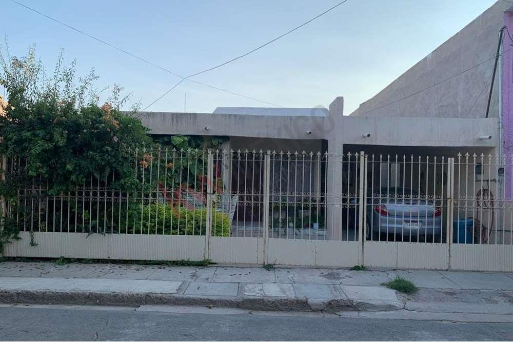 Casa en Venta, Jardínes de California, Torreón, Coahuila