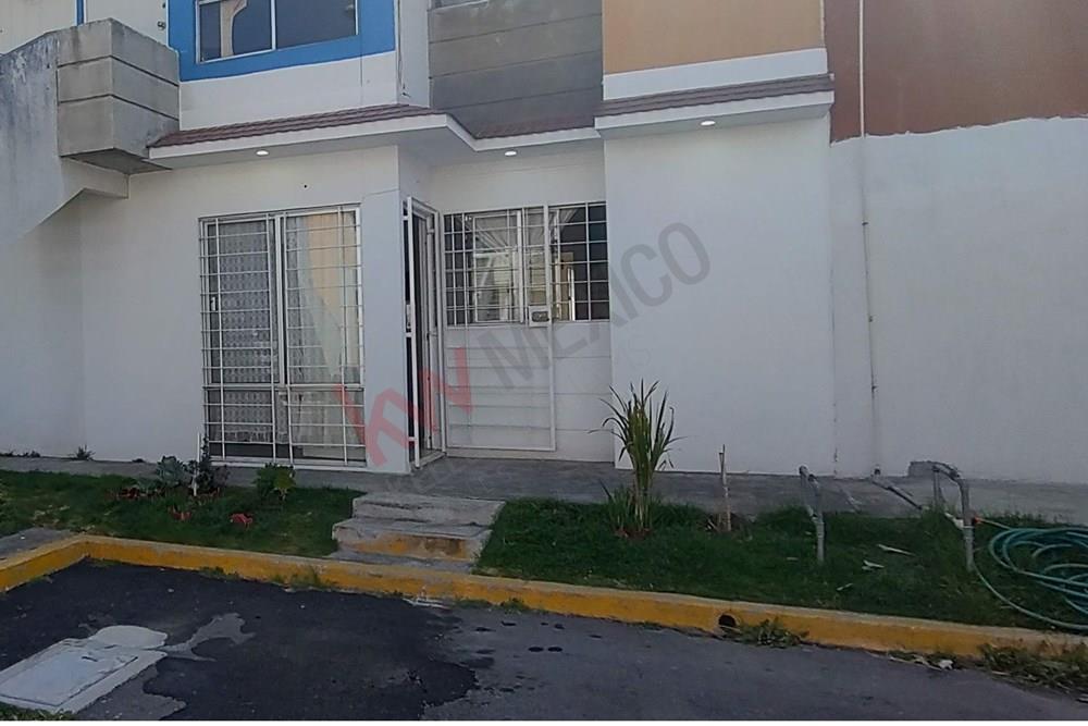 Casa Venta en el Fraccionamiento Valle del Nevado, Municipio de Calimaya,  Estado de México.