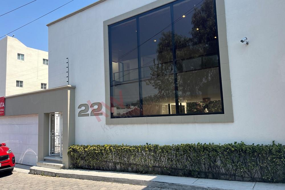 VENTA de Hermosa casa en Bellavista