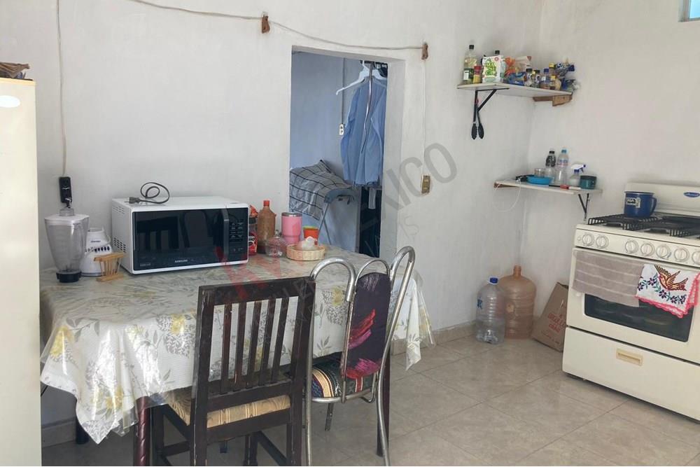 Se vende casa en San Pablo, cerca del Tec de Monterrey de una planta