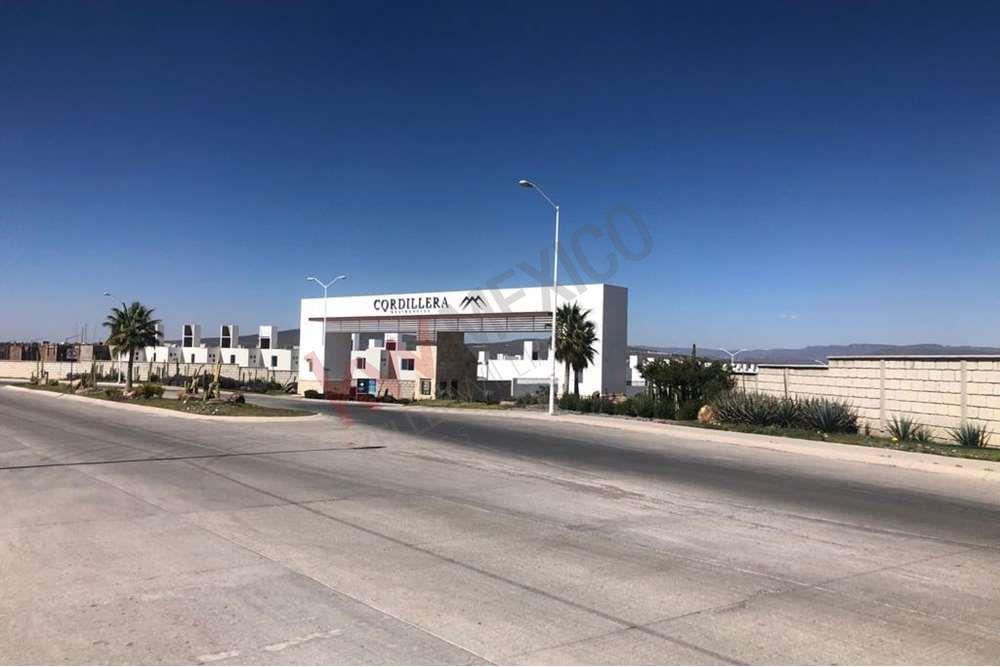 Casa nueva en Renta en La cordillera Residencial León Guanajuato