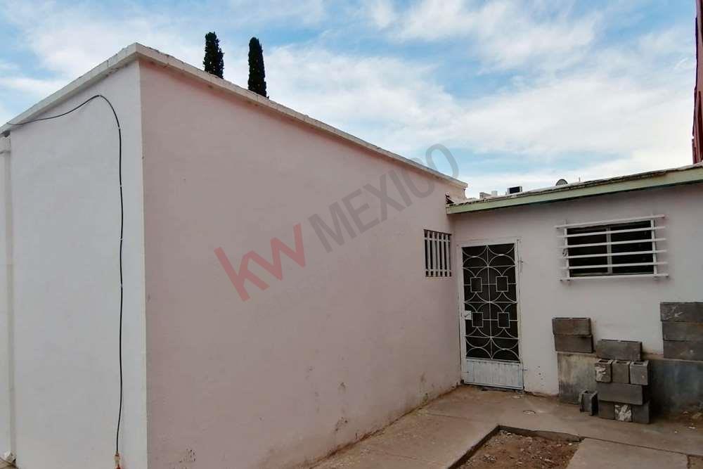 CASA EN RENTA DE UN PISO Y EN ESQUINA ‼️ ?Muy cerca de puente Libre