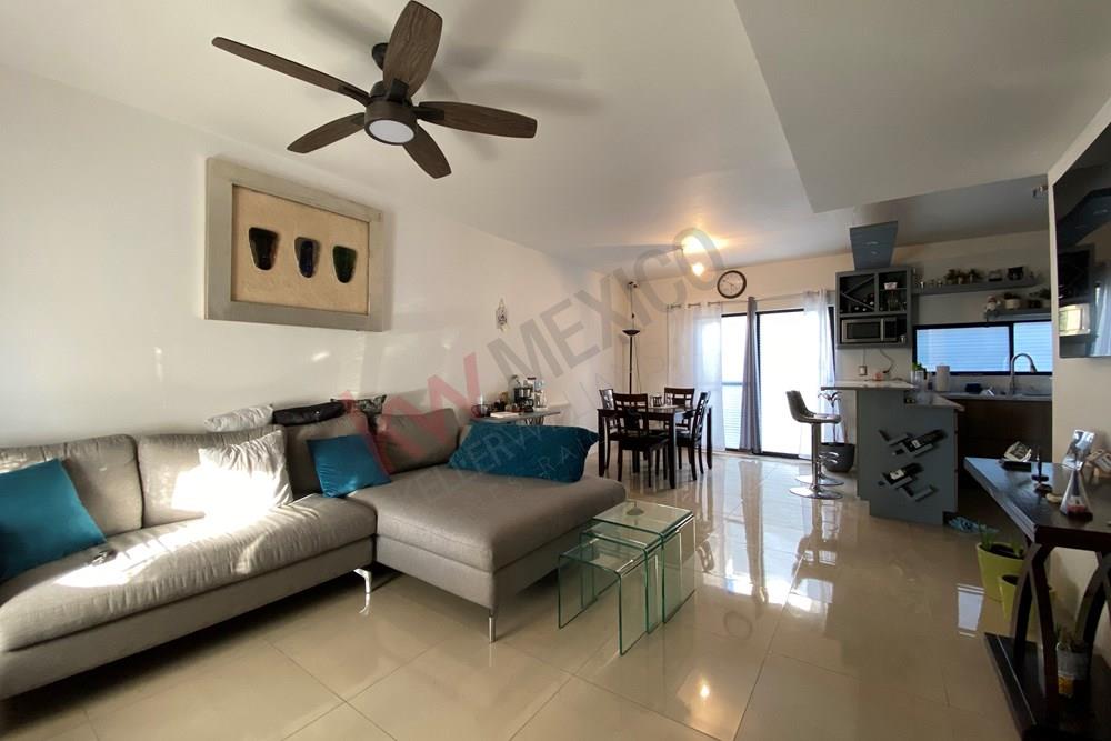 CASA EN RENTA AMUEBLADA EN TOPACIO RESIDENCIAL SOBRE AVENIDA SAN BERNARDO