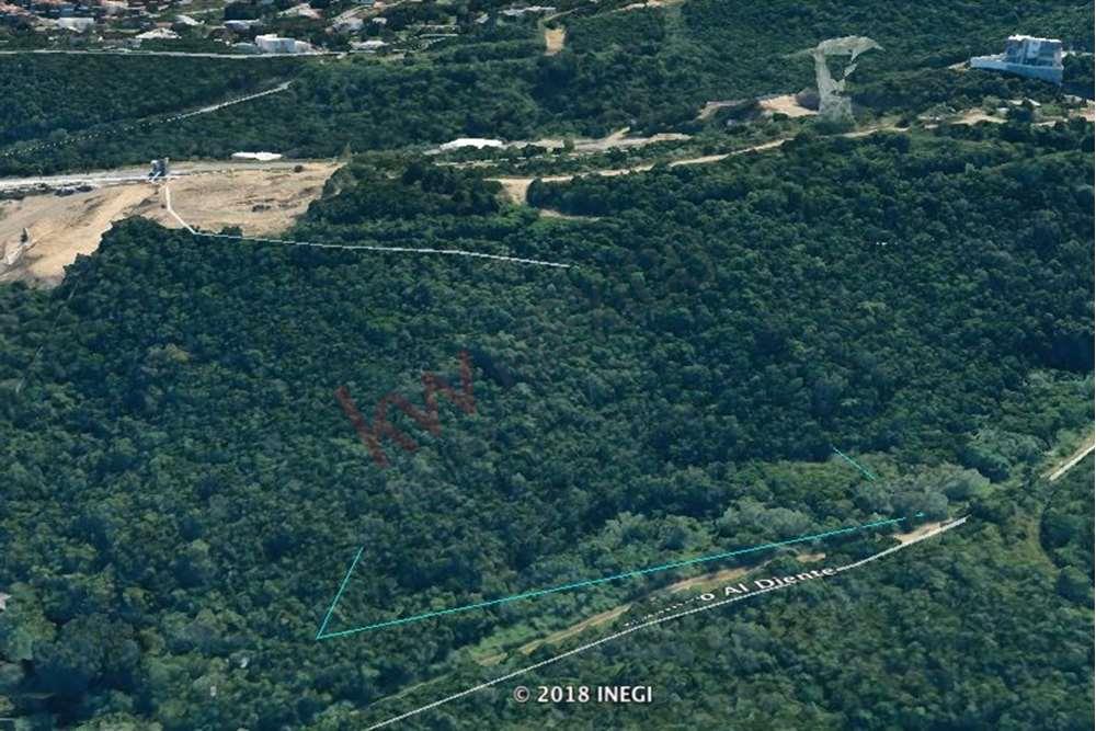 TERRENO FRENTE AL HÍPICO ZONA EXCLUSIVA DE MONTERREY BOSQUES DE VALLE ALTO EL PINITO