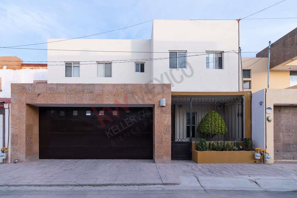 Casa en venta, Fraccionamiento los Viñedos, Torreon Coah.