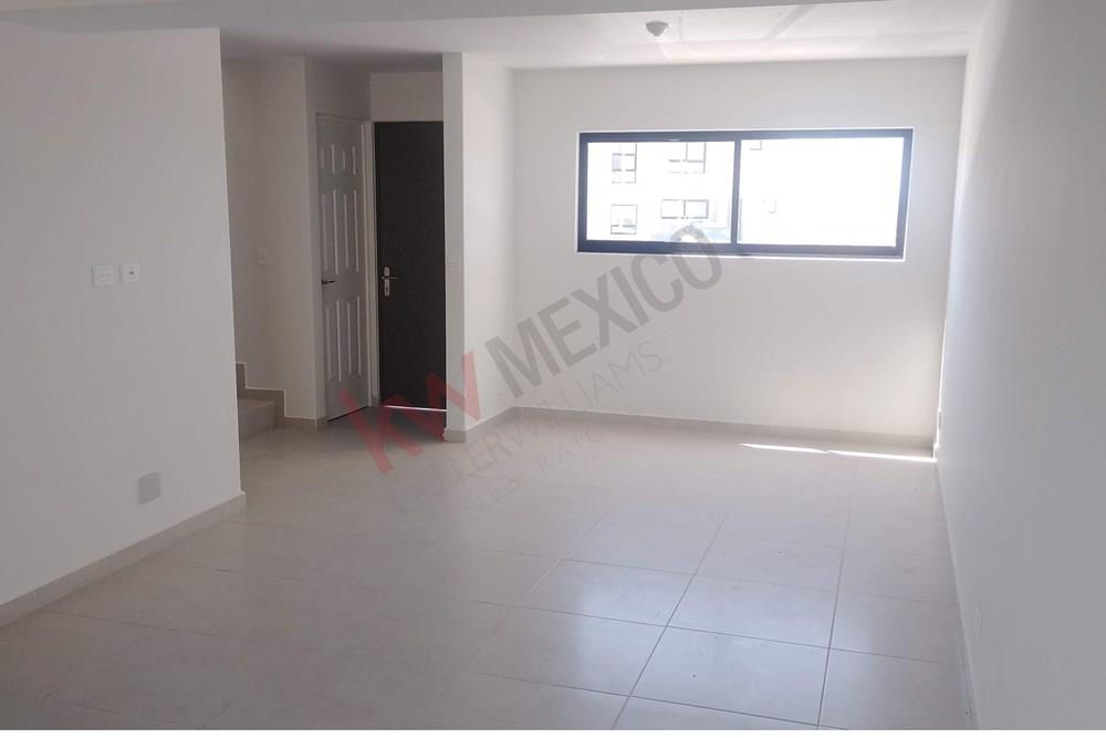 CASA EN RENTA EN CONDOMINIO VARELLA, MESETA HABITAT, FRENTE A FRACC. SONTERRA, QUERÉTARO