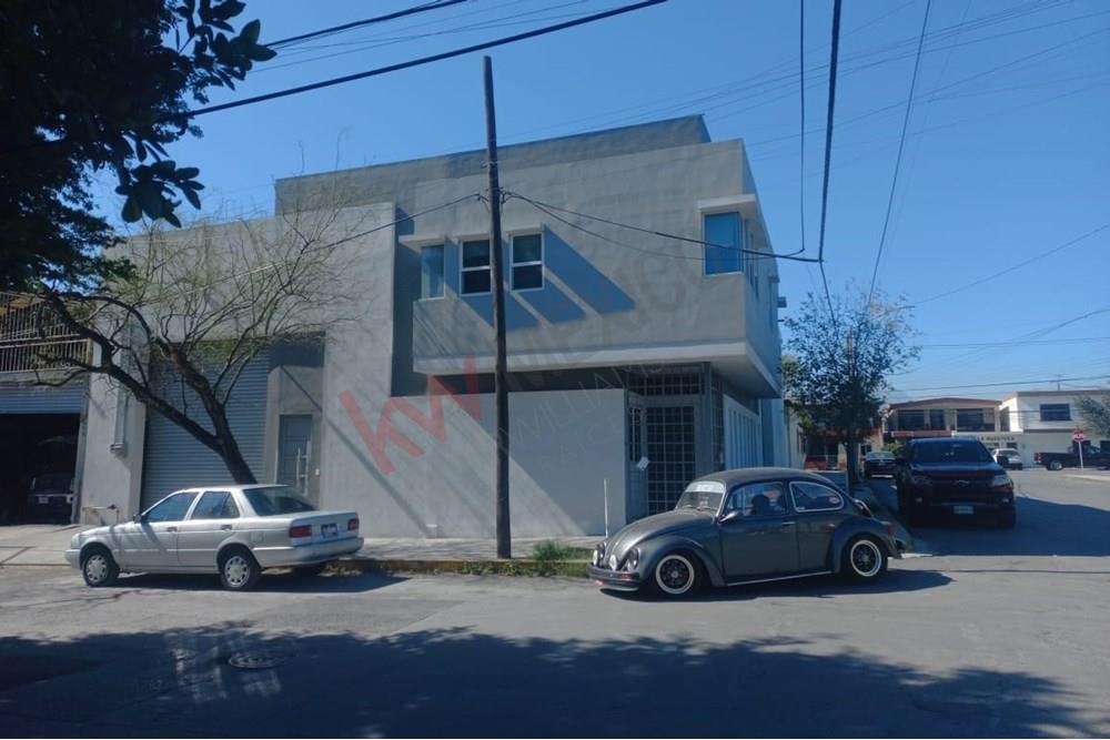 VENTA DE BODEGA EN  COL. FRANCISCO G. SADA