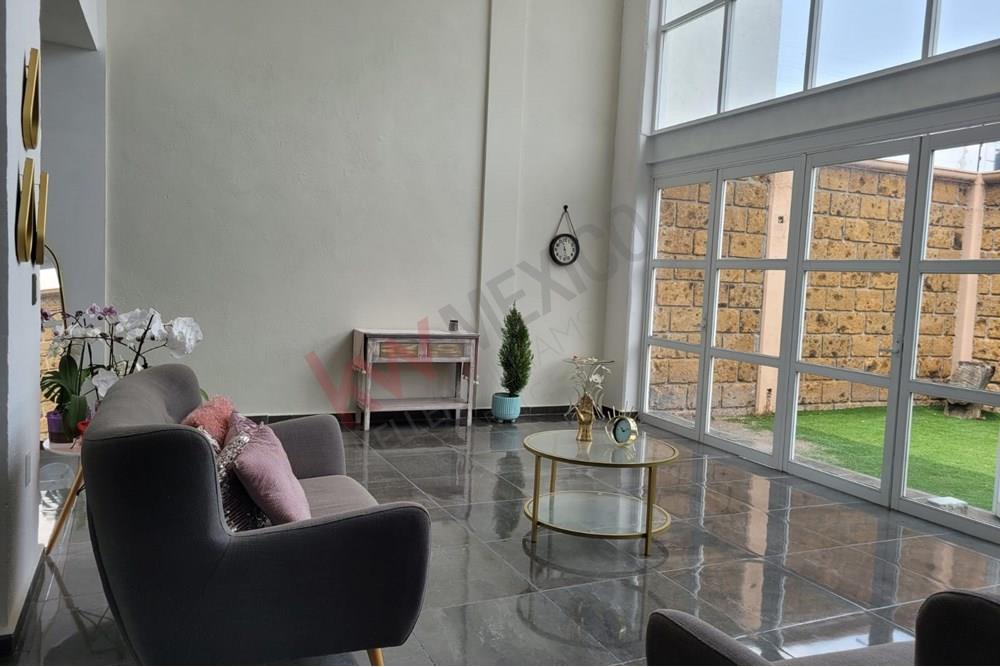 ¿Estás en busca de tu nuevo hogar? ¡No busques más! Tenemos la casa perfecta para ti. Esta hermosa casa en venta es ideal para aquellos que buscan comodidad, estilo y un lugar para llamar suyo.