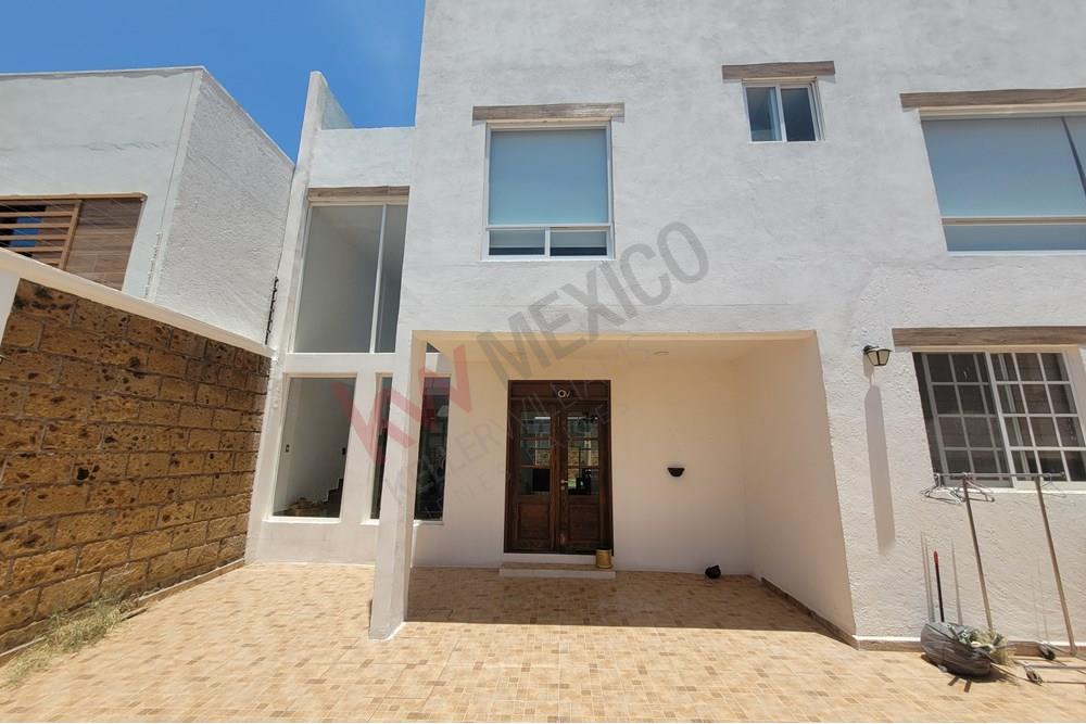 ¿Estás en busca de tu nuevo hogar? ¡No busques más! Tenemos la casa perfecta para ti. Esta hermosa casa en venta es ideal para aquellos que buscan comodidad, estilo y un lugar para llamar suyo.