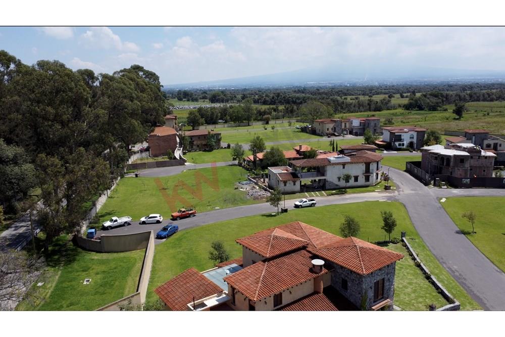 TERRENO PARA CONSTRUIR LA CASA DE TUS SUEÑOS EN VAL´QUIRICO TLAXCALA  JUNTO AL COMPLEJO TURISTICO