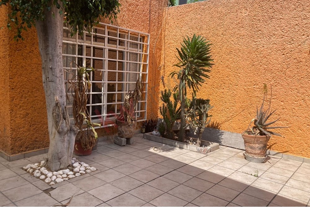 CASA EN VENTA - UNA PLANTA, QUINTAS DEL MARQUÉS