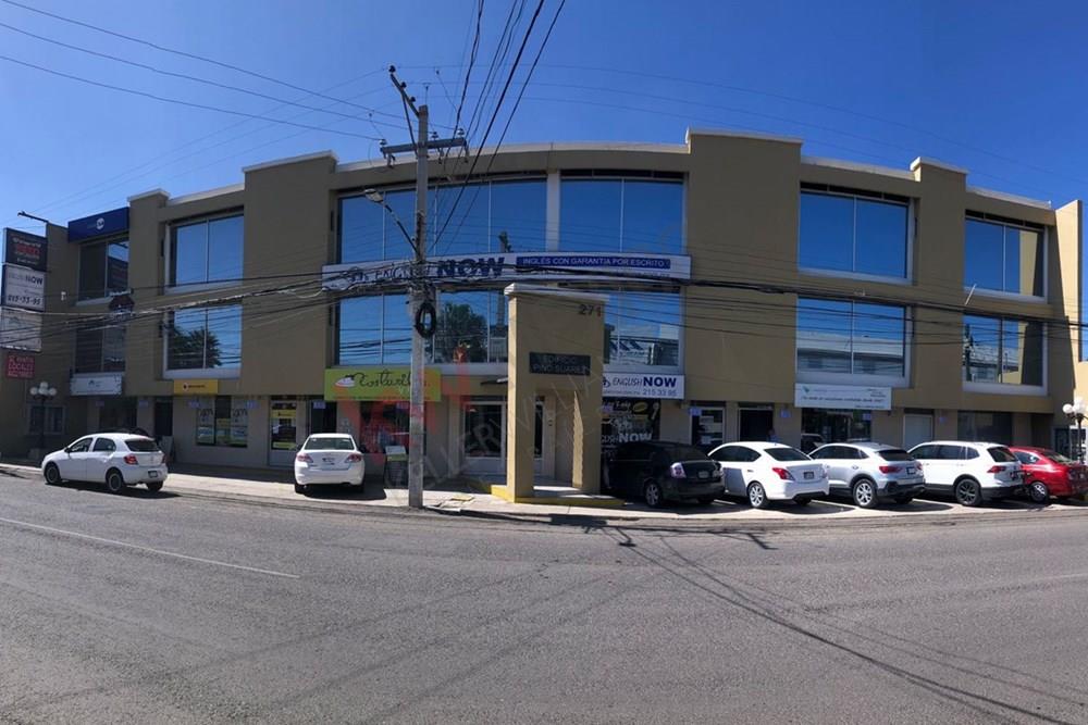 Renta Local Pino Suárez Centro en el corazón de Querétaro.