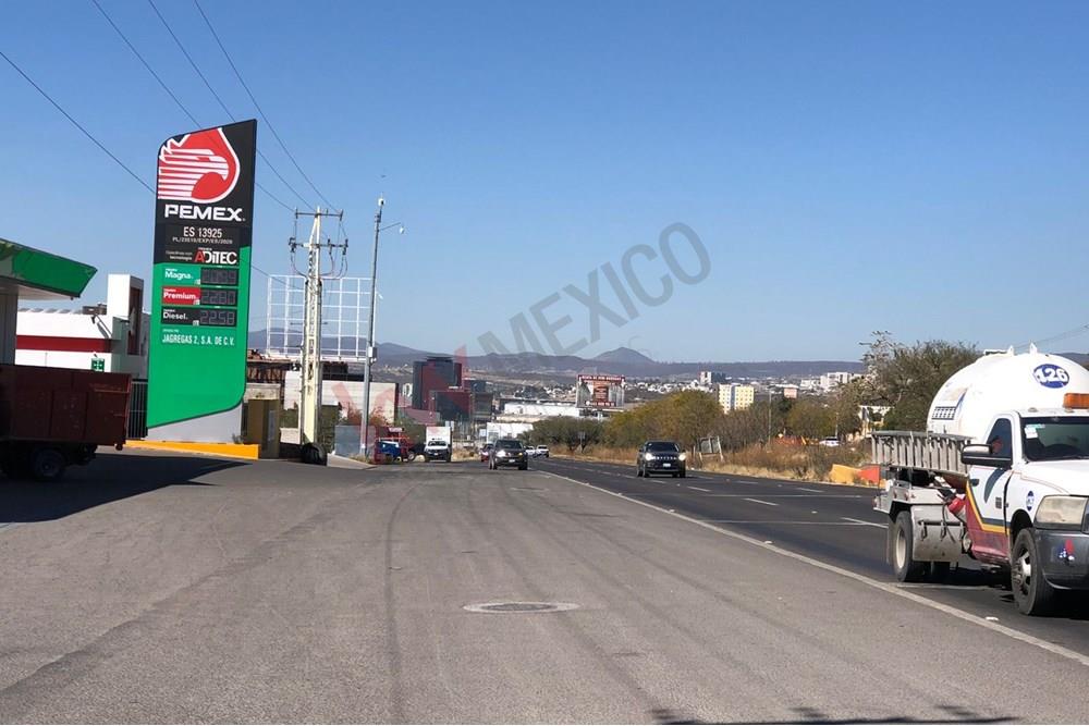 Terreno Comercial sobre avenida Anillo Vial Junipero Serra