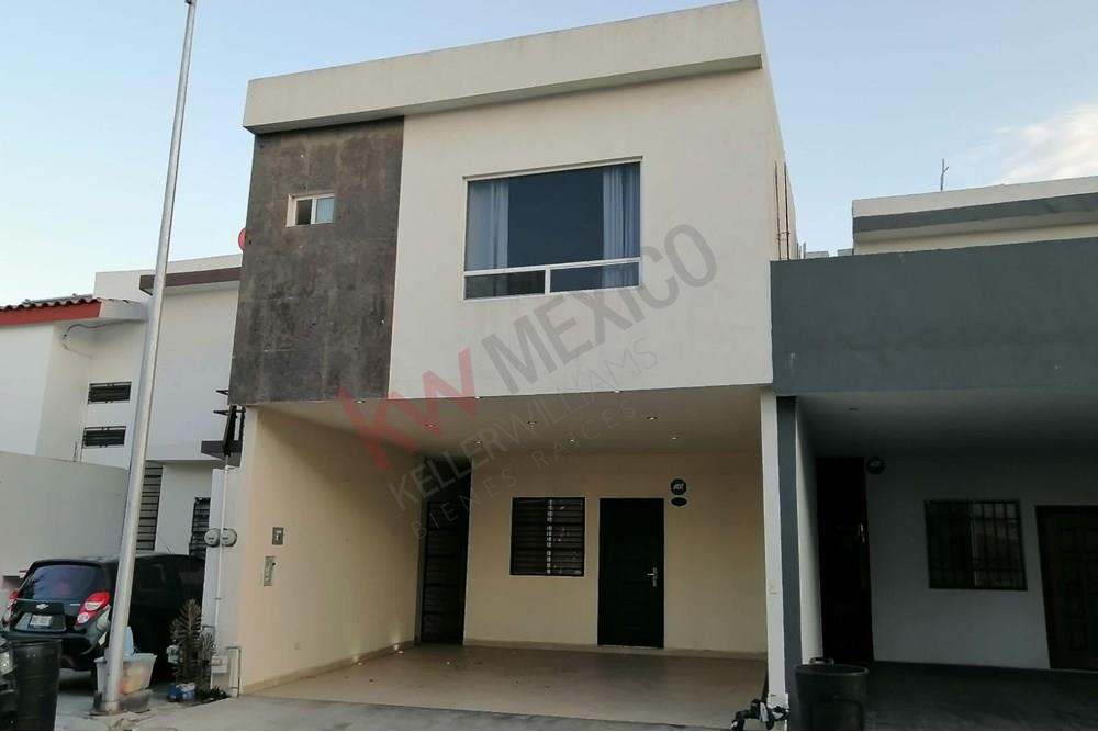 Casa en Venta en Nexxus Platino 2, General Escobedo - ¡Tu Nuevo Hogar Espacioso y Moderno!