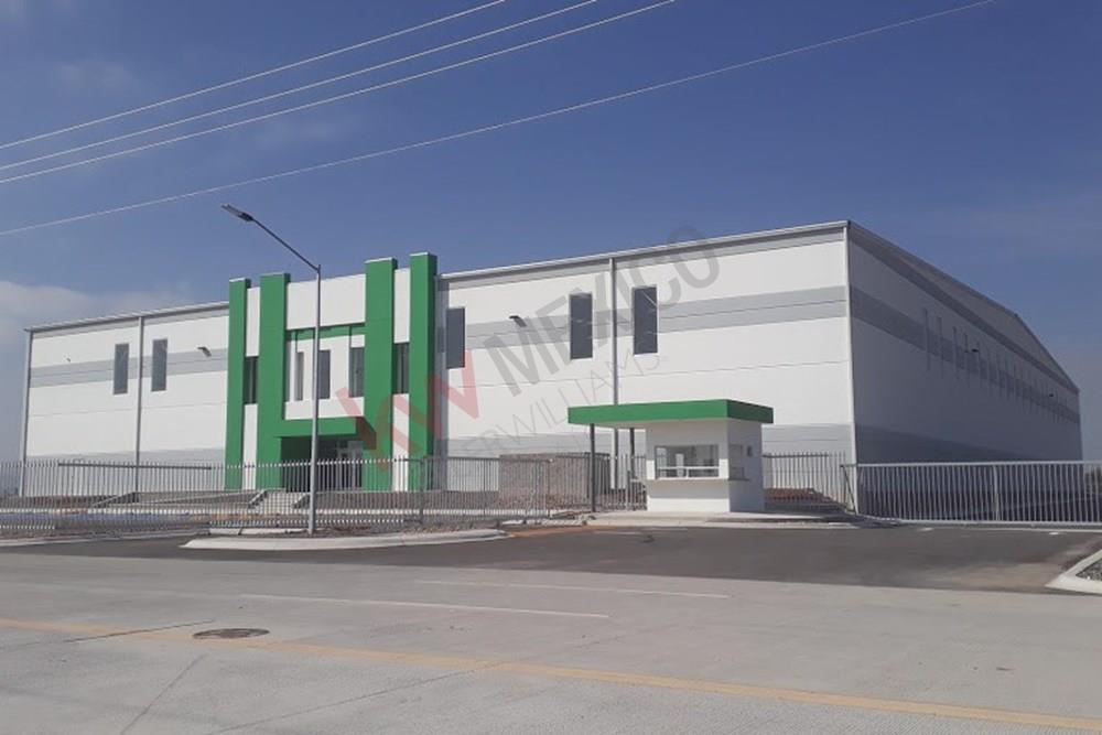 RENTA NAVE INDUSTRIAL 5689m2,  PARQUE INDUSTRIAL QUERETARO, EN CONSTRUCCIO0N, ENTREGA PROXIMAMENTE