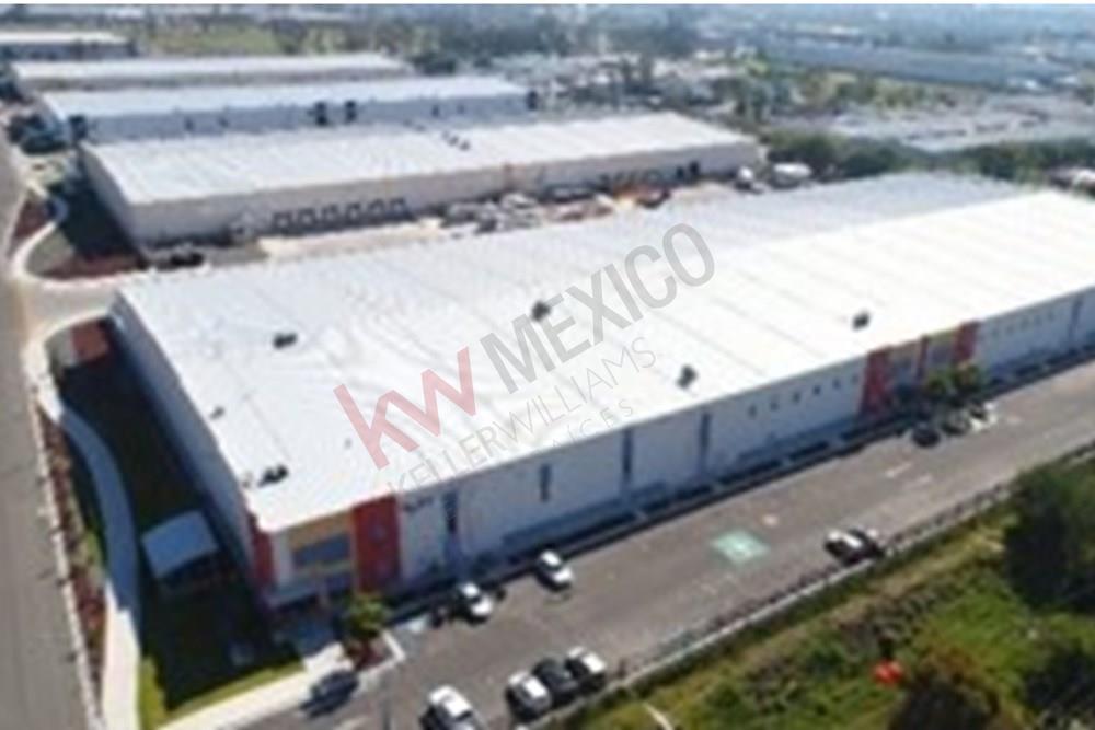 RENTA NAVE INDUSTRIAL 5689m2, PARQUE INDUSTRIAL QUERETARO, EN CONSTRUCCIO0N, ENTREGA PROXIMAMENTE