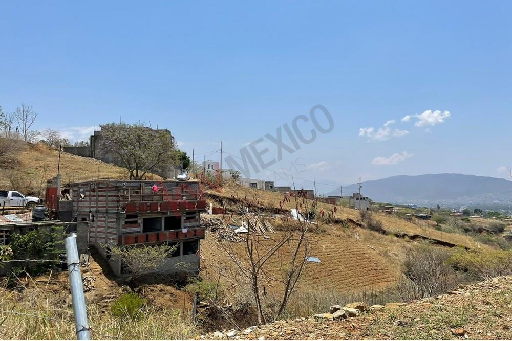 EXCELENTE TERRENO EN VENTA EN PARAJE LOMA RANCHO EN SAN FELIPE DEL AGUA UNA DE LAS ZONAS MAS EXCLUSIVAS DE LA CIUDAD DE OAXACA DE JUAREZ