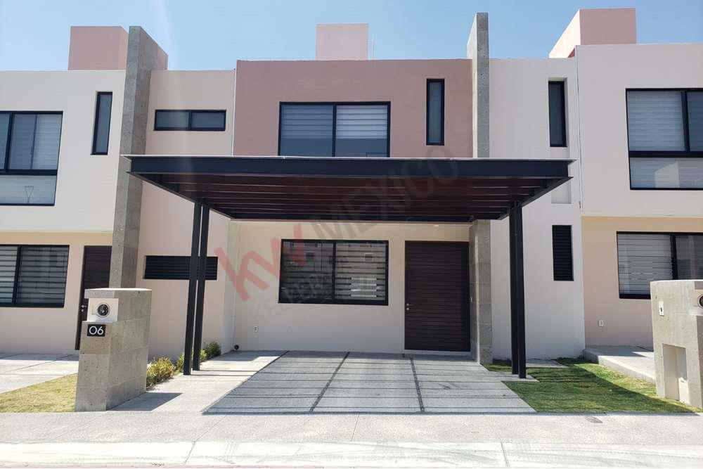 Casa en venta en Lomas del Marques $2,700,000