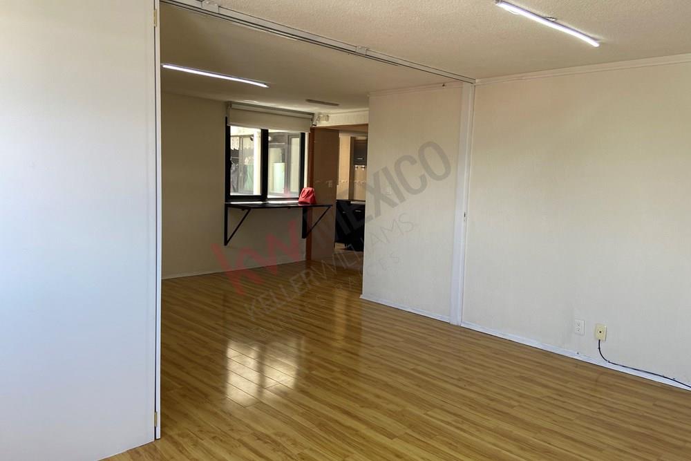 Departamento en renta $8,400.00 en Col. Jesús del Monte  2 recámaras, 1 baño 2 estacionamientos, mantenimiento incluido