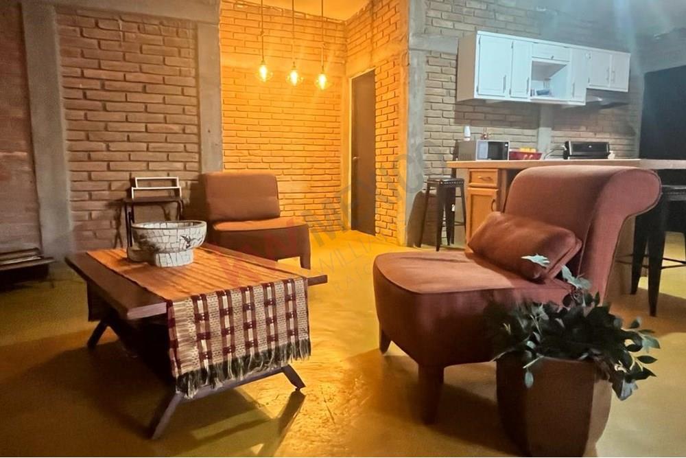 Casa  amueblada en renta, sector Consulado Americano