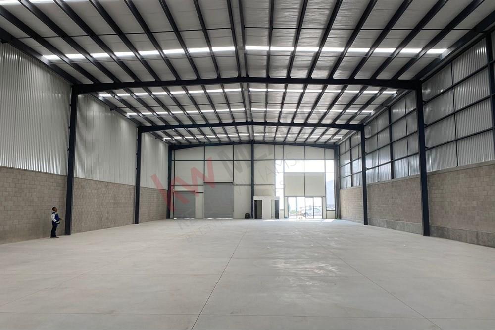 Estrena nave industrial o bodega en el nuevo Parque Industrial Terrapark Centenario.