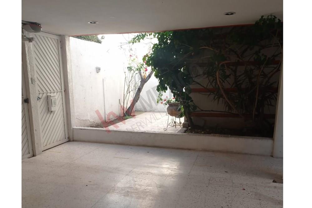 CASA RENTA CON USO DE SUELO MIXTO COL. NIÑOS HEROES