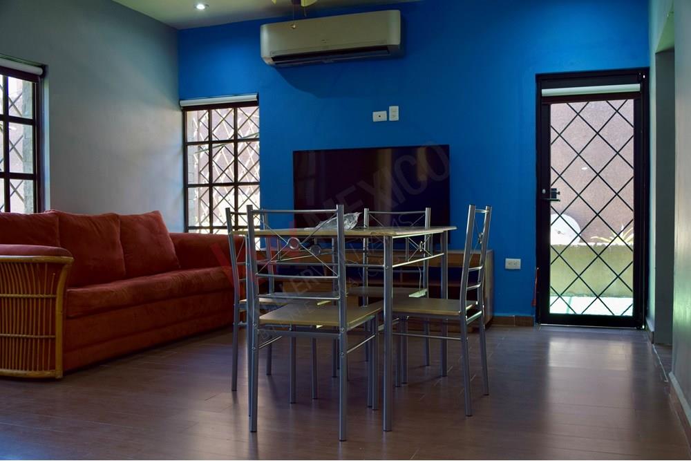 Departamento Ejecutivo en Renta Colonia La Silla