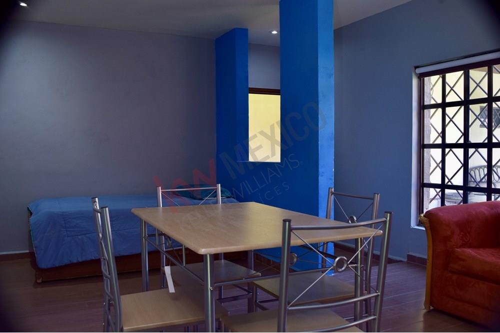 Departamento Ejecutivo en Renta Colonia La Silla