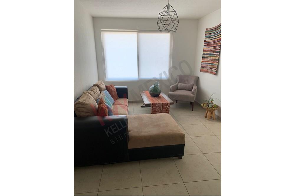 CASA AMUEBLADA EN RENTA EN PASEOS DEL BOSQUE QUERETARO