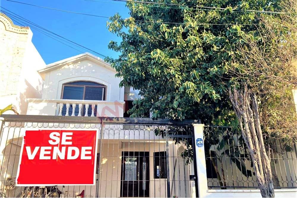 CASA EN VENTA EN PORTAL DE ARAGON, al norte de Saltillo