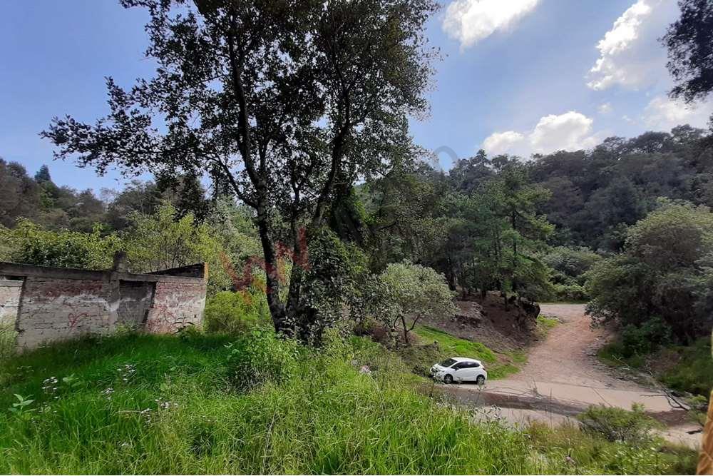 Oportunidad!! Terreno en venta en Santiago Analco, Lerma, Estado de México de 4,800 m2 con acceso por 2 vías