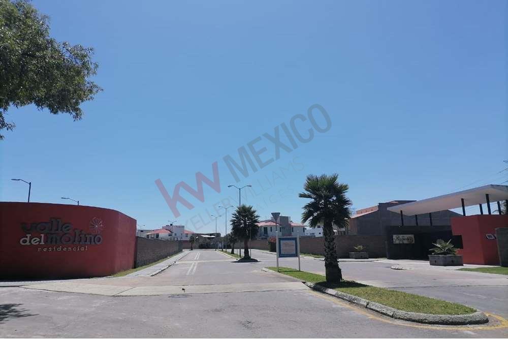 TERRENO EN VENTA / CONDOMINIO ALCATRACES, FRACC. VALLE DEL MOLINO, TEXCOCO,  EDO. DE MÉXICO / $1,890,