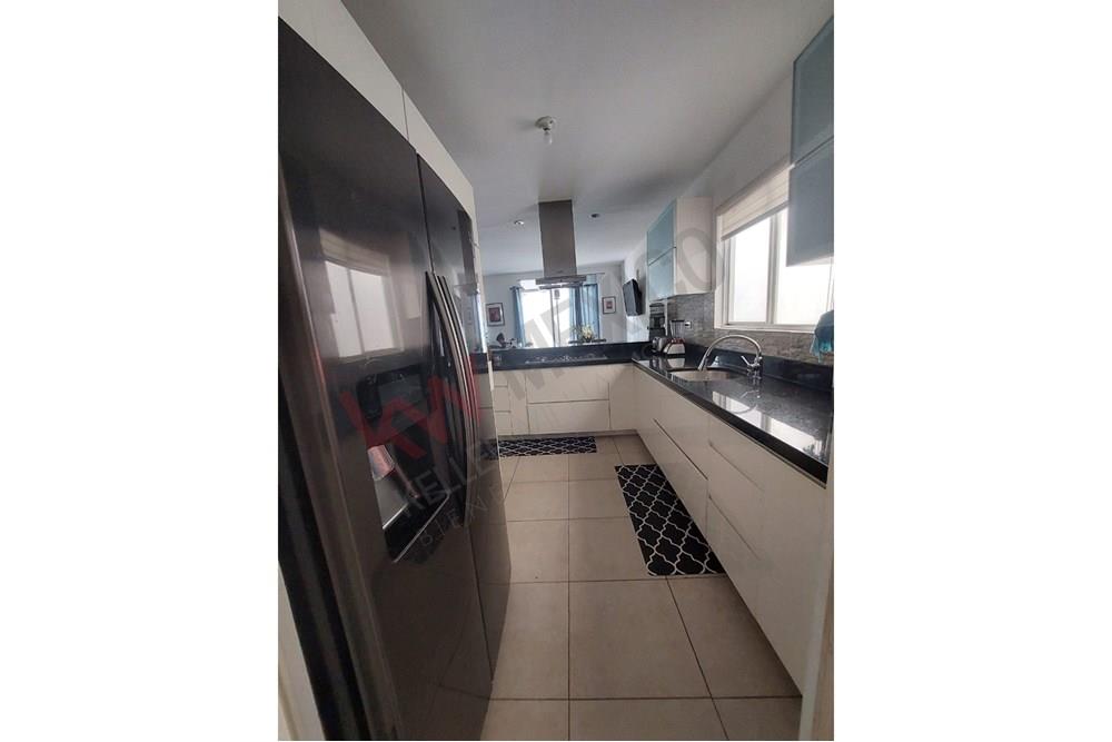 Casa en Venta Valle de Cumbres Sector Dane, Monterrey, Nuevo León.