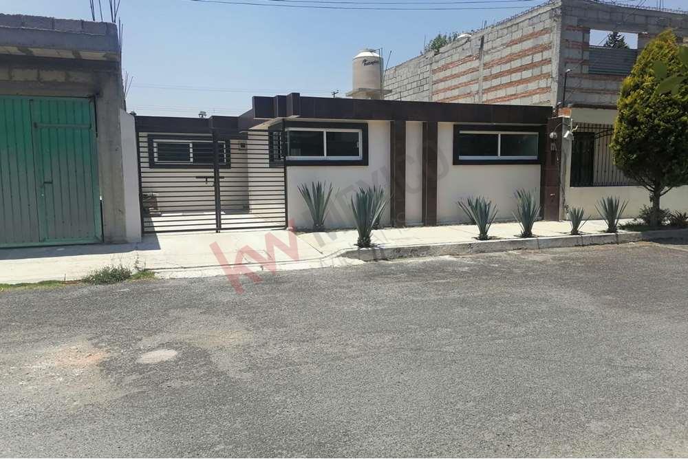 Casa en Venta en Apizaco, Jardines De Apizaco, ,  m2 terreno,   m2 construcción