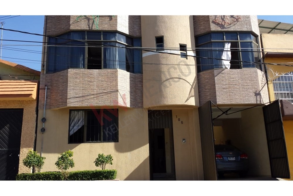 Se vende casa en Neza con acabados de lujo